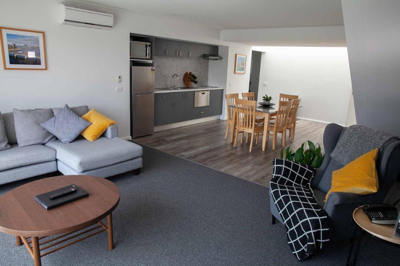 Corrigans Cove Aparthotel Бейтманс Бей Екстериор снимка